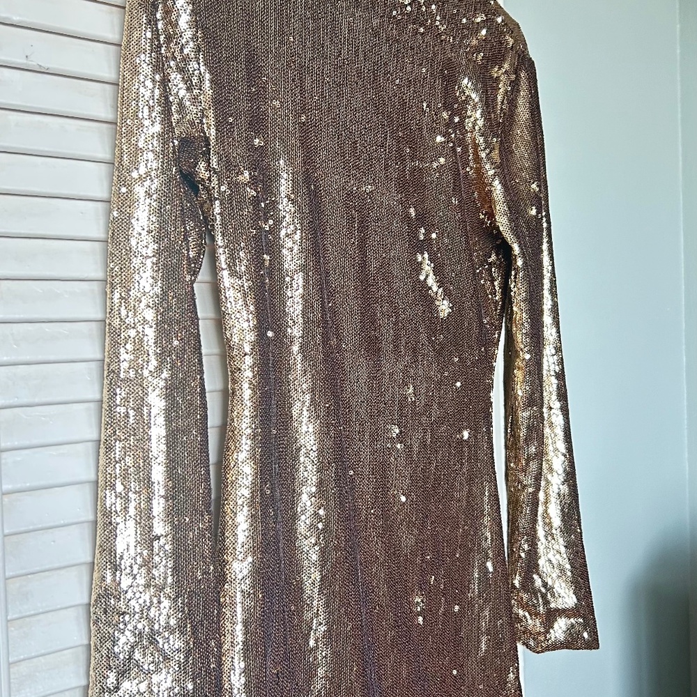 Gold sequin mini dress from forever 21 Medium